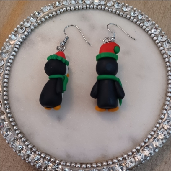 Green Holiday Christmas Penguin Dangle Drop Earrings - Picture 2 of 11
